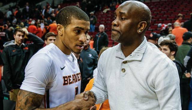 惊四座的倒 惊四座的倒